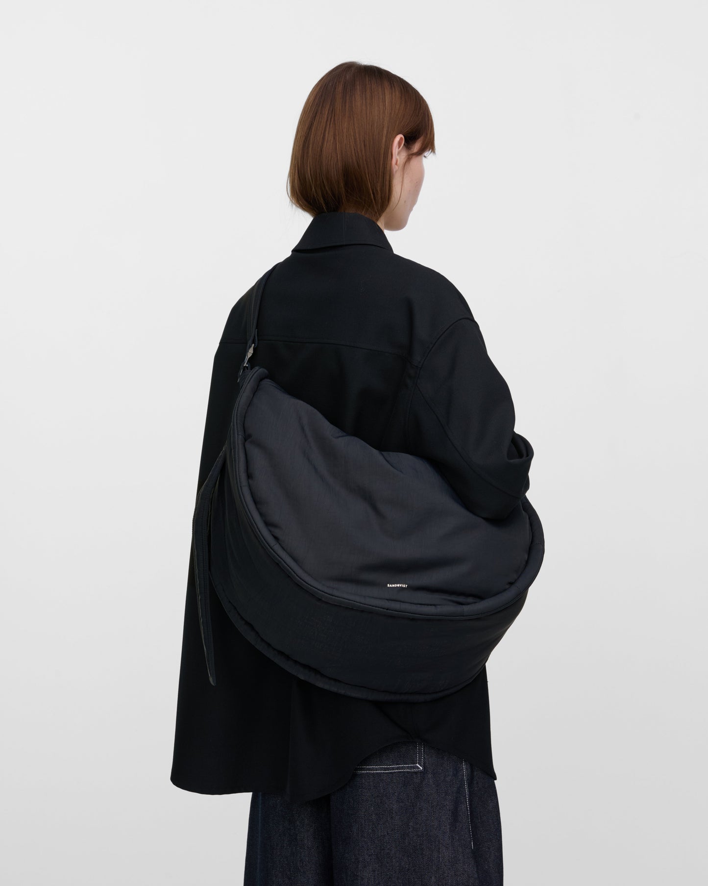 Curve Half Moon Bag Black