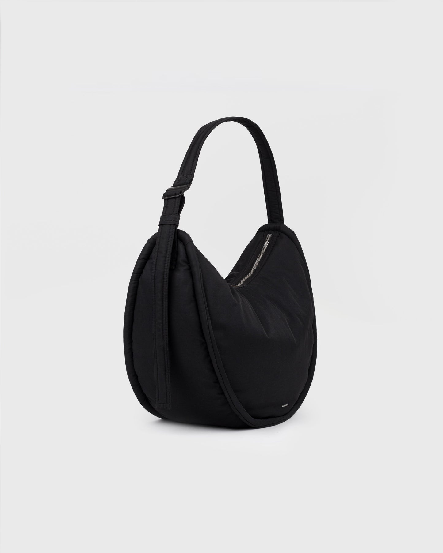 Curve Half Moon Bag Black