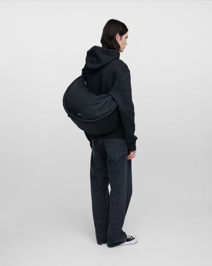Sandqvist  / Curve Half Moon Bag / Black