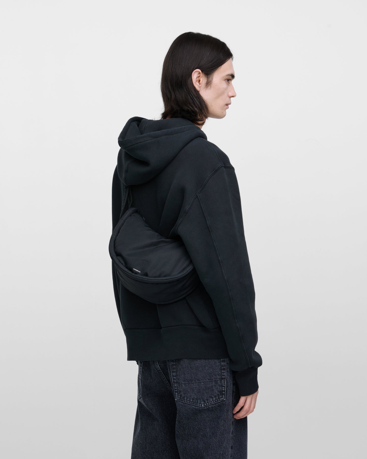 Curve Half Moon Bag Mini Black